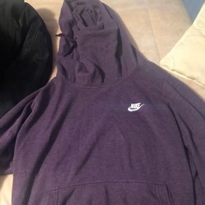 Women’s Nike sweatshirt